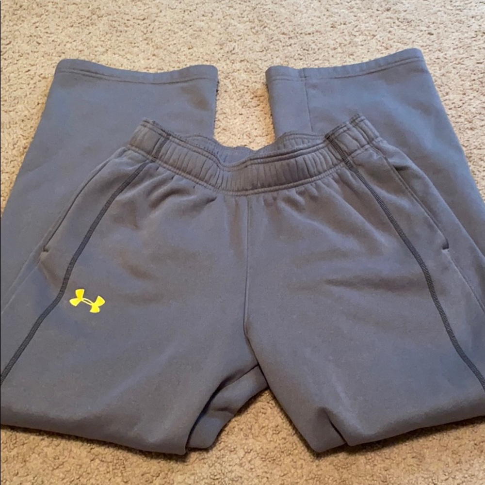 Men’s medium under armour sweatpants